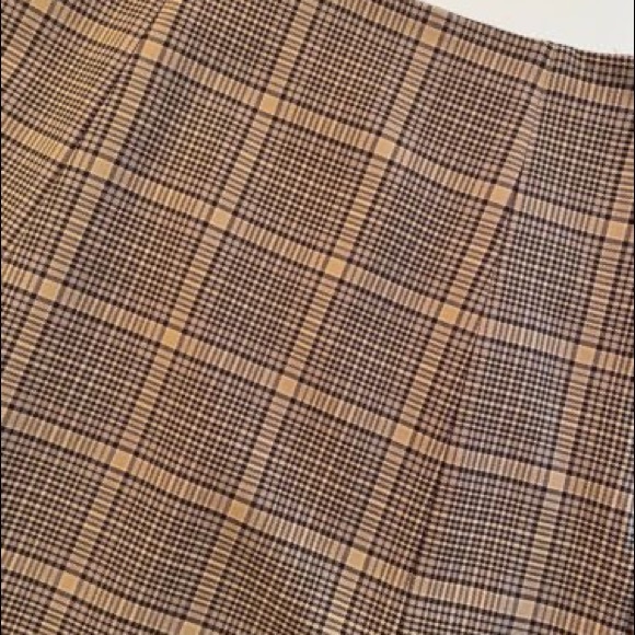 Babaton modern checked mini skirt - brown plaid - Picture 2 of 5
